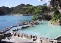 800px-Onsen_in_Nachikatsuura_Japan